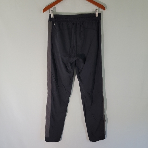 Fabletics Women Black Nylon Blend Sweatpants Sz S Pocket Elastic Waist Drawstrin - Picture 2 of 12